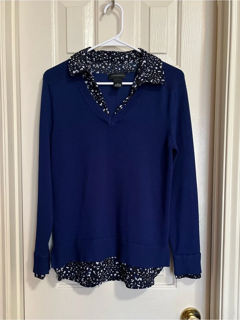 Investments Women’s Layered Look V-Neck Sweater Blue Long Sleeve Size S